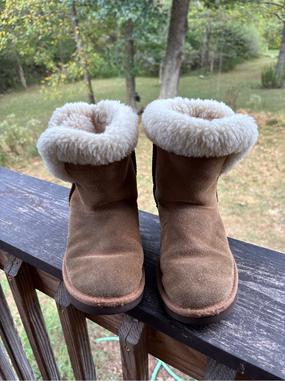 UGG Australia Brown Suede Shearling Boots Kids Size 3 EU 33 Fold Over Cuff